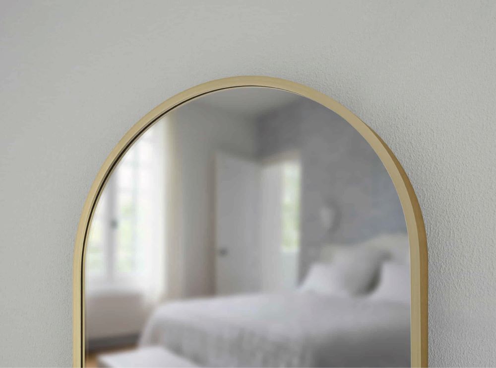 Joy Gold – Ovale Wandspiegel im gelben Rahmen aus gebürstetem Aluminium - Ofenerlebnis.de Joy Gold – Ovale Wandspiegel im gelben Rahmen aus gebürstetem Aluminium - Ofenerlebnis.de