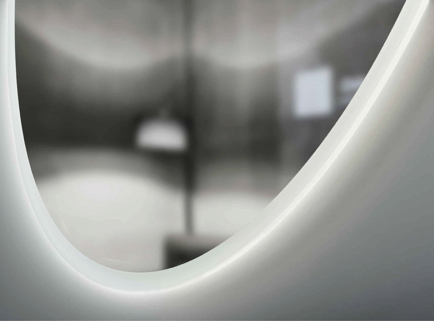 Max – Ovaler Wandspiegel mit LED - Ofenerlebnis.de Max – Ovaler Wandspiegel mit LED - Ofenerlebnis.de