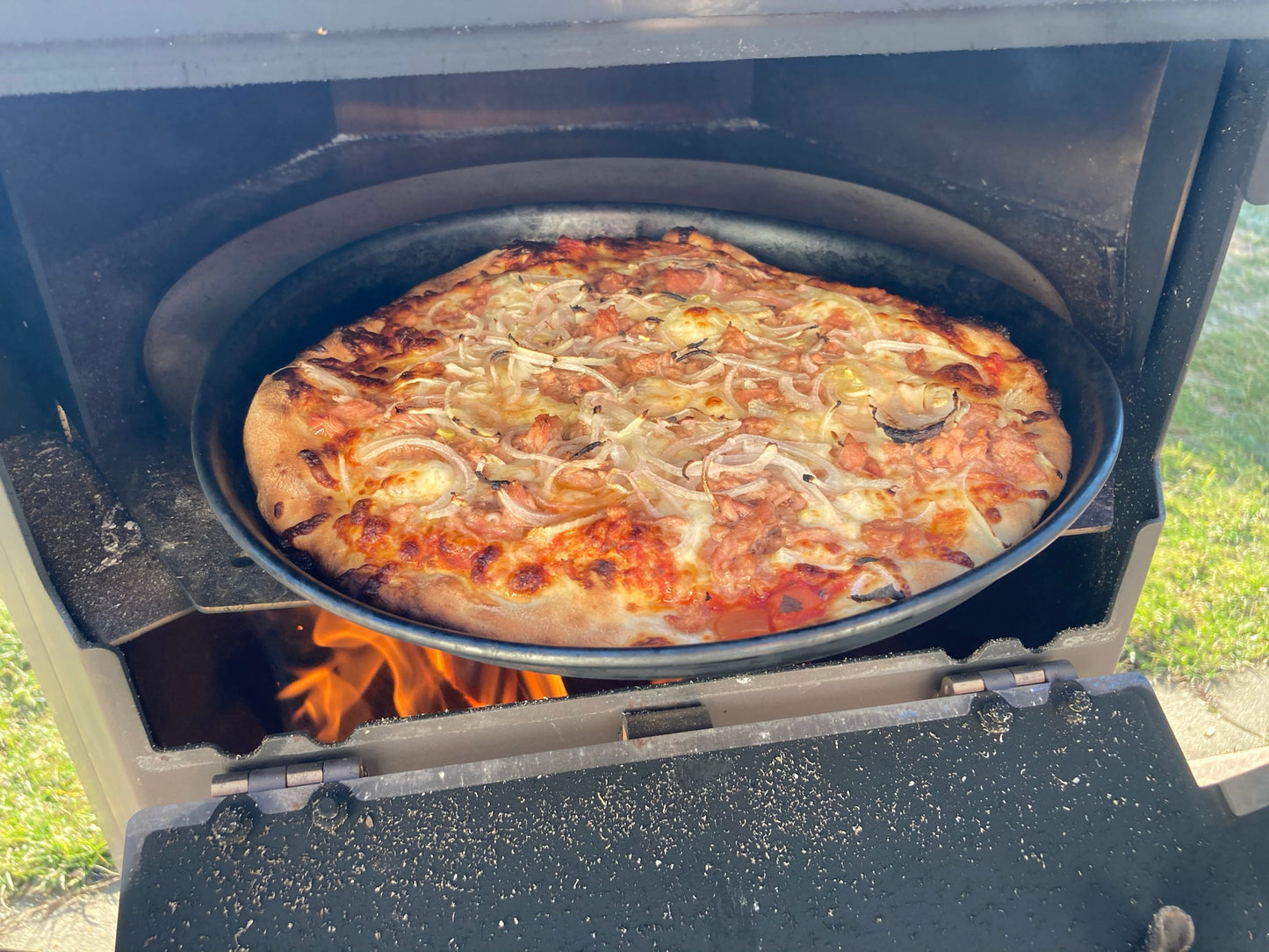 Pizzaablageblech aus Edelstahl für Outdooröfen – Backeinsatz mit Deckel für Pizza, Brot & Ofengerichte