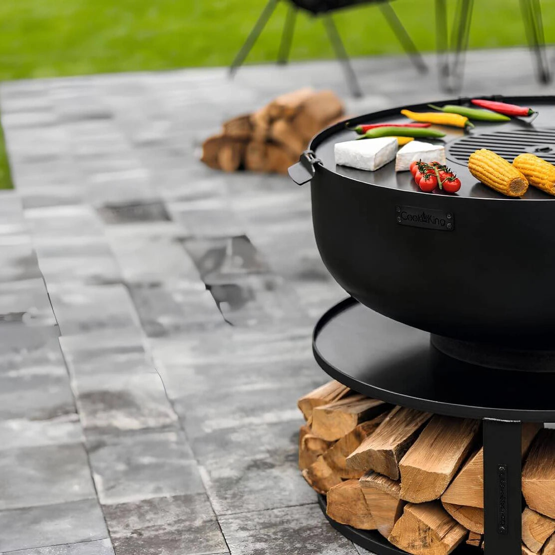 Feuerschale CookKing XXL PALERMO – Detail von Grillplatte, Schalenwand und Holzablage