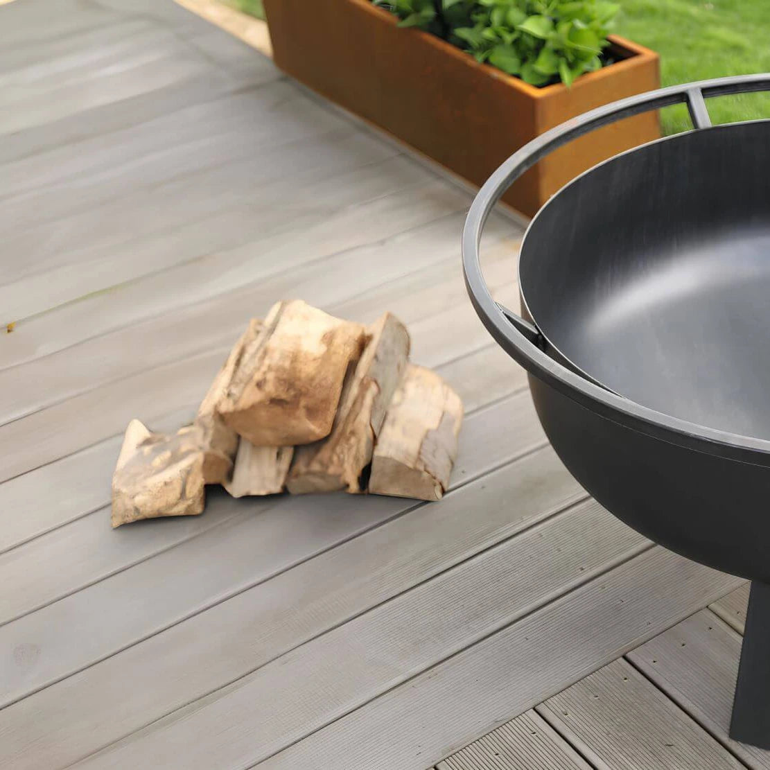 Feuerschale CookKing XXL Porto – Detail des umlaufenden Rings und Schalenrands