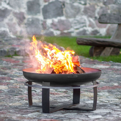 Feuerschale CookKing Viking – Feuerschale mit Feuer und Ringgestell in Nahansicht