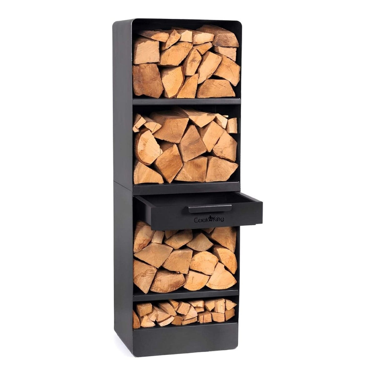 CookKing Kaminholzregal Vento – Hohes Kaminholzregal mit Holzscheiten und geöffneter Schublade auf Weiß