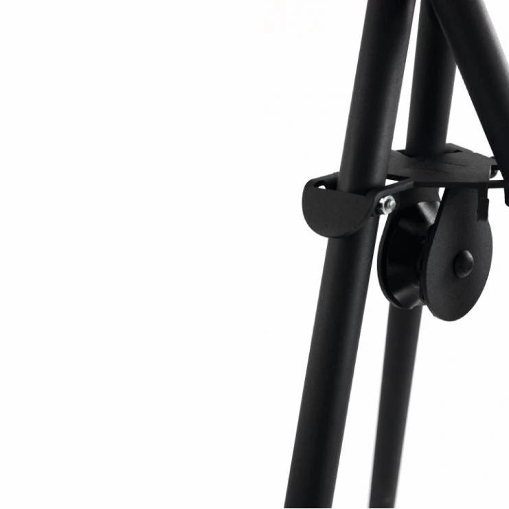 CookKing Schwenkgrill Tipi 210 cm – Detail der Verbindung und Umlenkrolle am Gestell