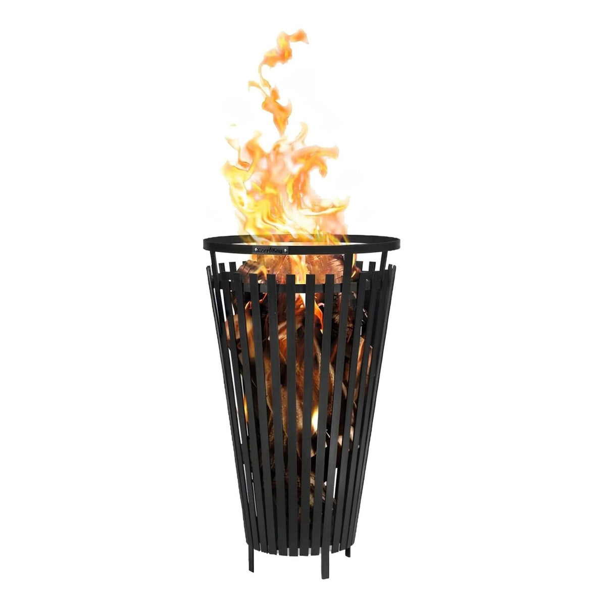 CookKing Feuerkorb Flame – Feuerkorb mit brennendem Holz auf weißem Hintergrund