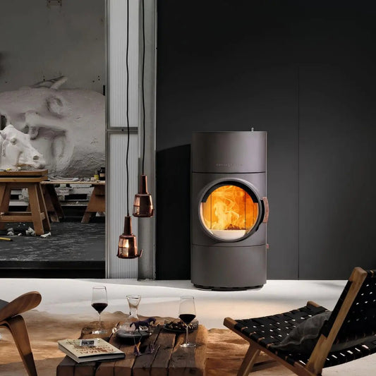 Kaminofen Austroflamm Clou Xtra 2.0 im Wohnraum
