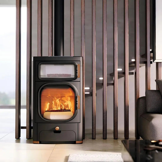 Kaminofen Austroflamm Heidi Back 2.0 im Wohnraum