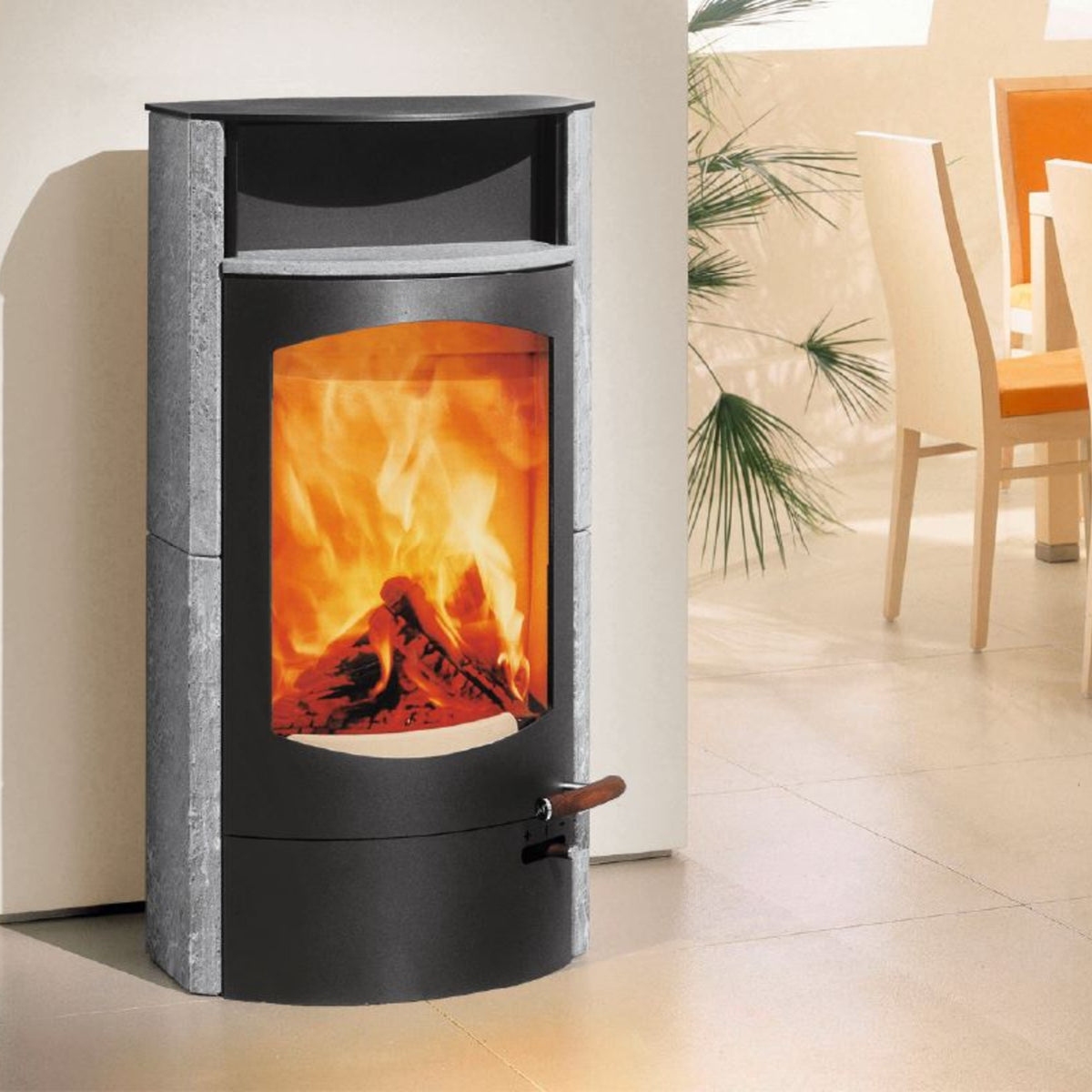 Kaminofen Austroflamm Koko 2.0 – Freisteller, Ausführung Speckstein, Warmhaltefach Speckstein, Guss-Topplatte, Rauchrohranschluss hinten