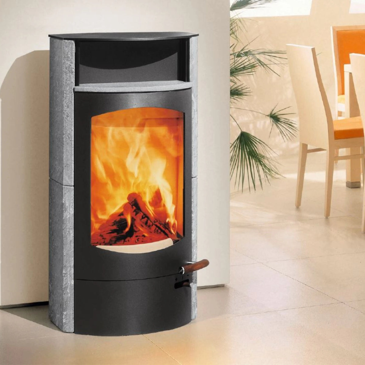 Kaminofen Austroflamm Koko 2.0 – Freisteller, Ausführung Speckstein, Warmhaltefach Speckstein, Guss-Topplatte, Rauchrohranschluss hinten