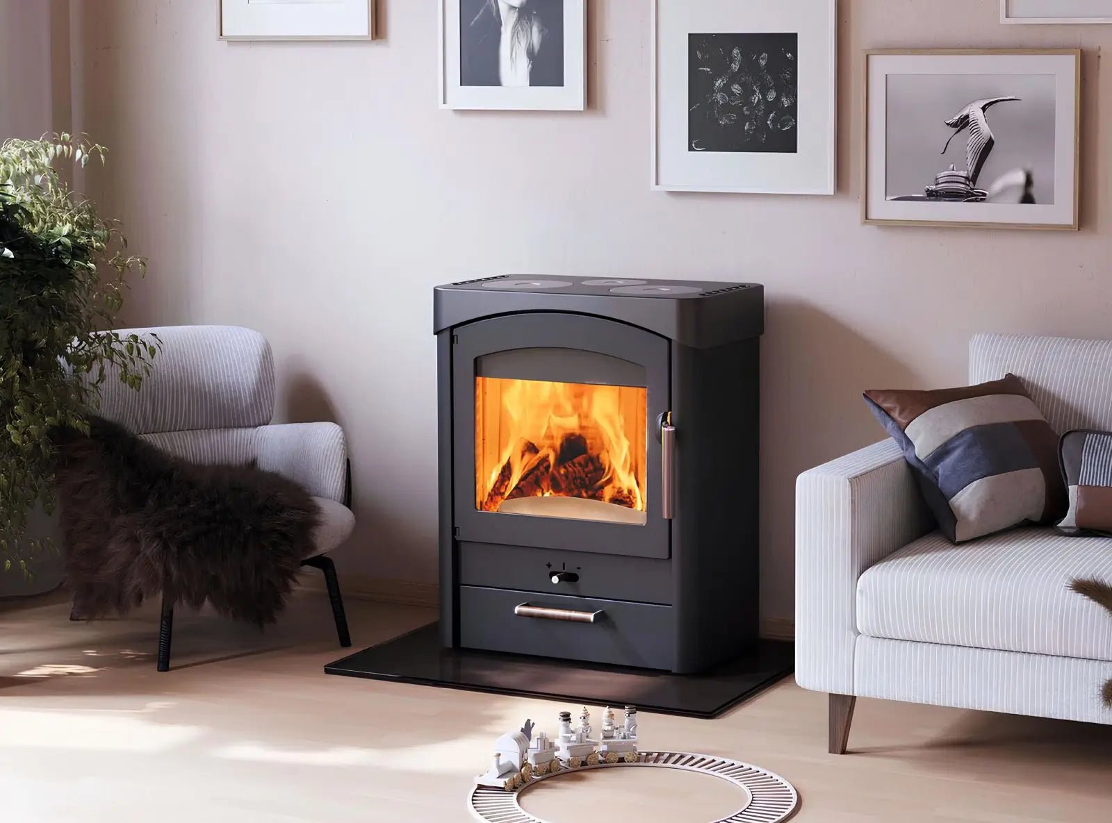 Kaminofen Austroflamm Pallas Stahlverkleidung - ofenerlebnis.de