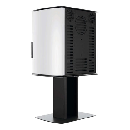 Kaminofen Hitze Cane SF 6,5 kW – Kaminofen mit weißen Seiten auf Standfuß in schräger Rückansicht