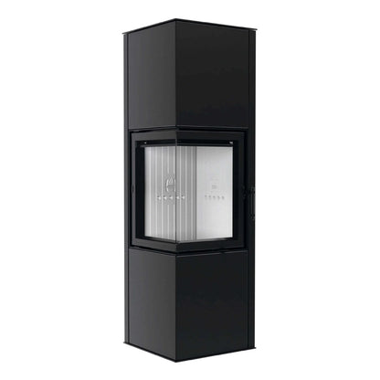 Kaminofen Hitze Siga 6,5 kW – Kaminofen in schräger Vorderansicht auf Weiß