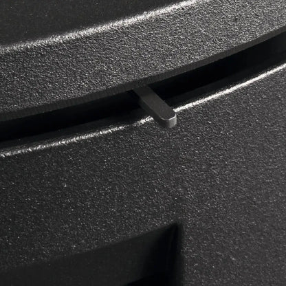 Kaminofen Varde Ovne Aura 1 | 5 kW – Detail des Luftreglers unter der Deckplatte