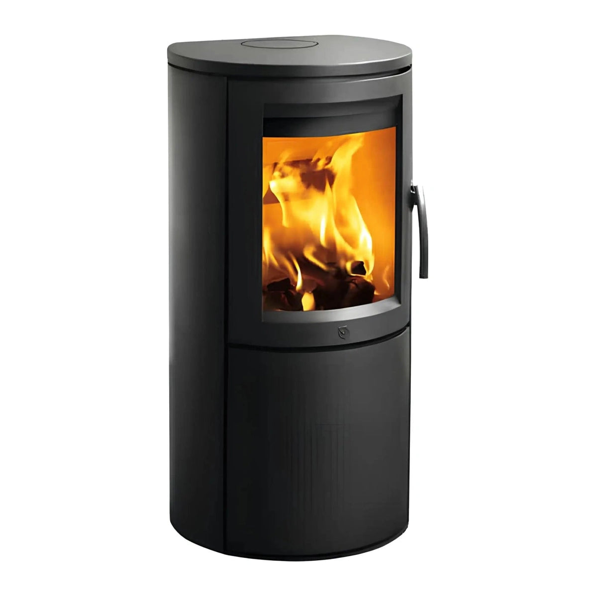 Kaminofen Varde Ovne Aura 1 | 5 kW – schräge Frontansicht mit Glastür und seitlichem Griff