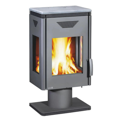 Kaminofen Wamsler Trion | 8 kW – Kaminofen mit mehrseitiger Verglasung auf einem Sockelfuß