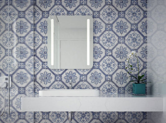 Lotus – Wandspiegel mit LED, 60 x 70 cm - Ofenerlebnis.de