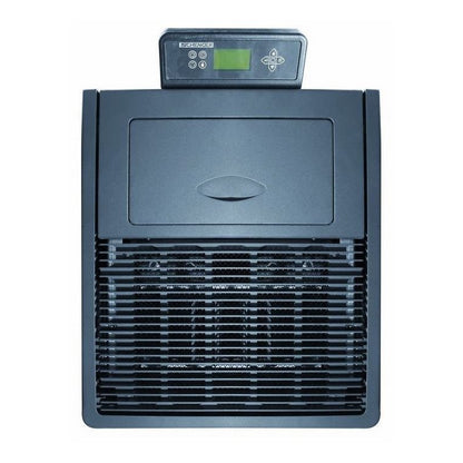 Pelletofen SCHENGER HP07 | 8 kW – Draufsicht auf Display, Pelletdeckel und Lüftungsgitter