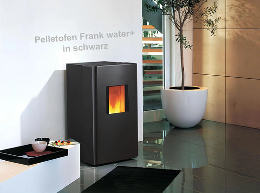 Pelletofen Wodtke Frank water+ wasserführend in schwarz - ofenerlebnis.de