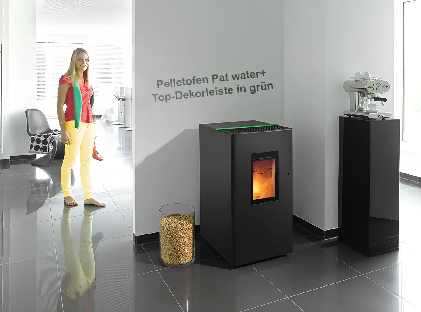 Pelletofen Wodtke Pat water+ wasserführend Top-Dekorleiste in Grün - ofenerlebnis.de
