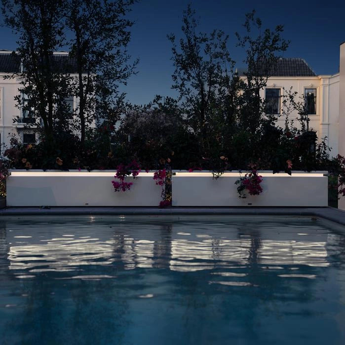 Pflanzkübel ADEZZ CARREZ aus Aluminium – Hersteller-Serienmotiv im Garten; Modellabbildung