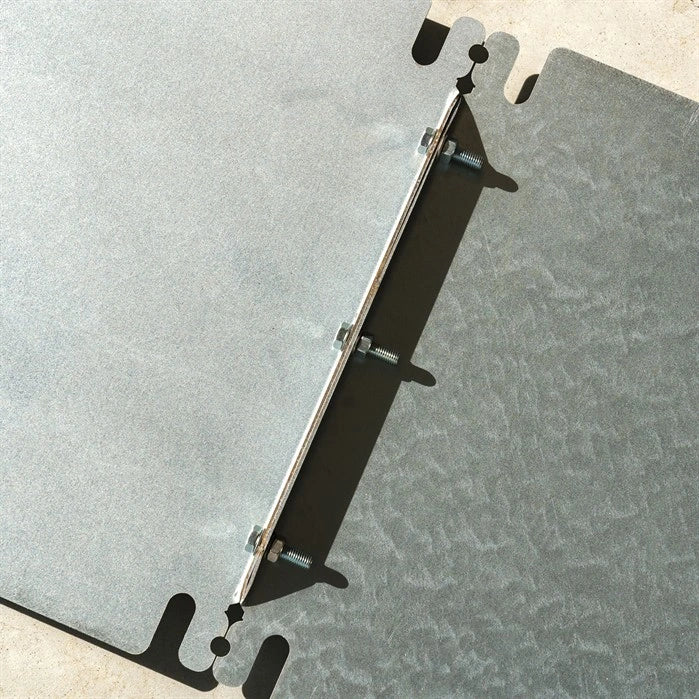 Montagedetail der ADEZZ CARREZ Connect Bodenplatte