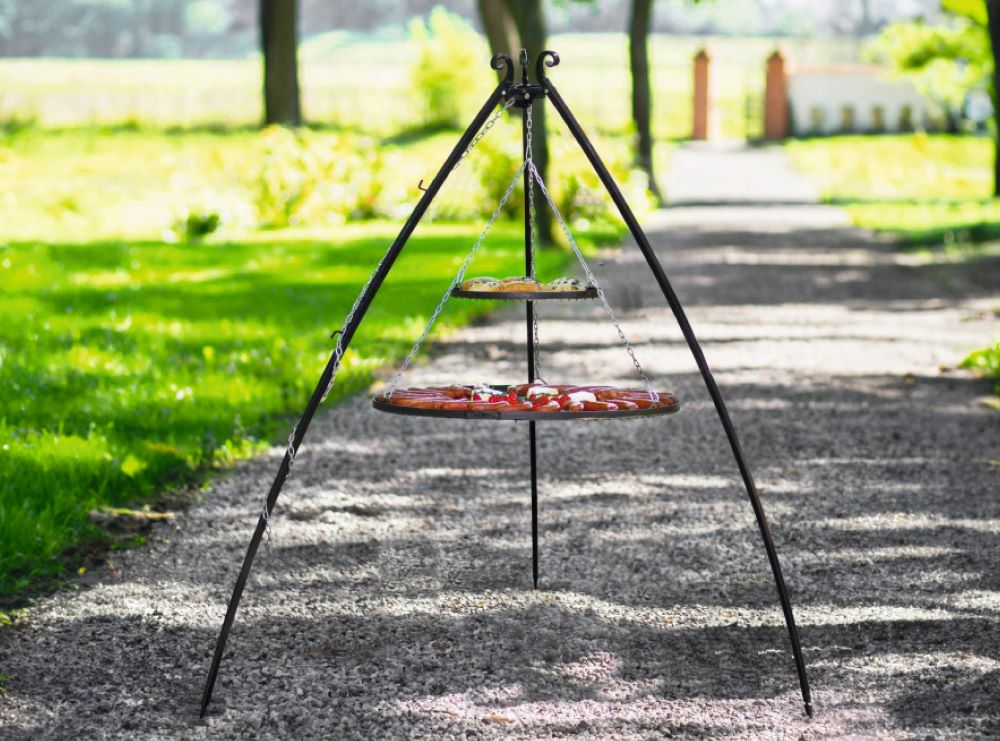 Schwenkgrill 200 cm - Doppelrost aus Rohstahl - Ofenerlebnis.de