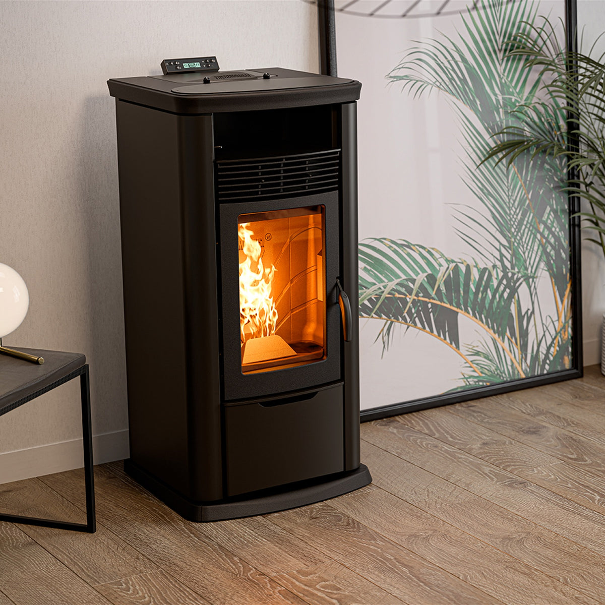 Pelletofen Thermorossi 7000 Evo Easy vollständig im Wohnraum