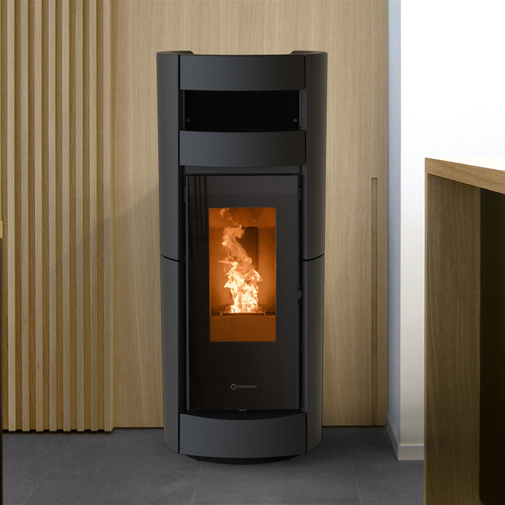 Pelletofen Thermorossi Chic Supreme Natural Air EVO im Wohnraum