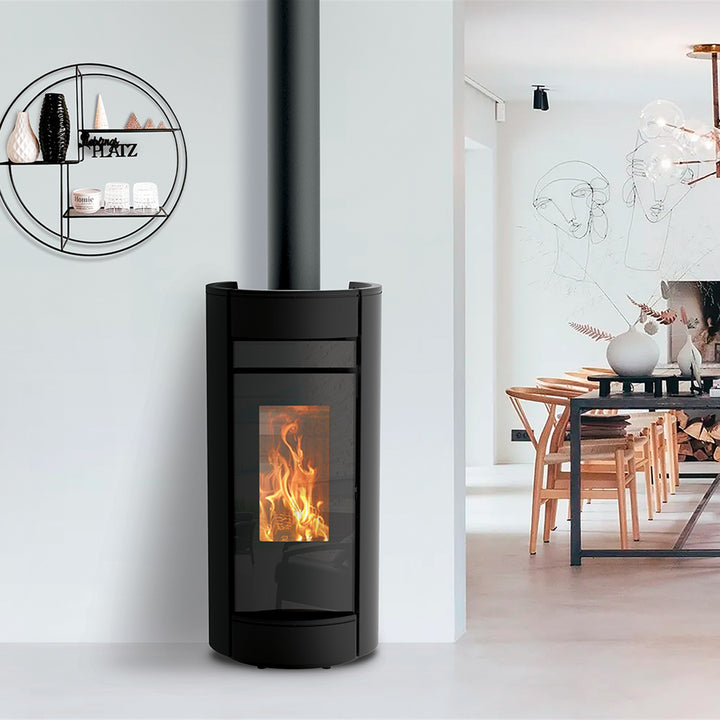 Kaminofen Thermorossi Moma Wood im Wohnraum