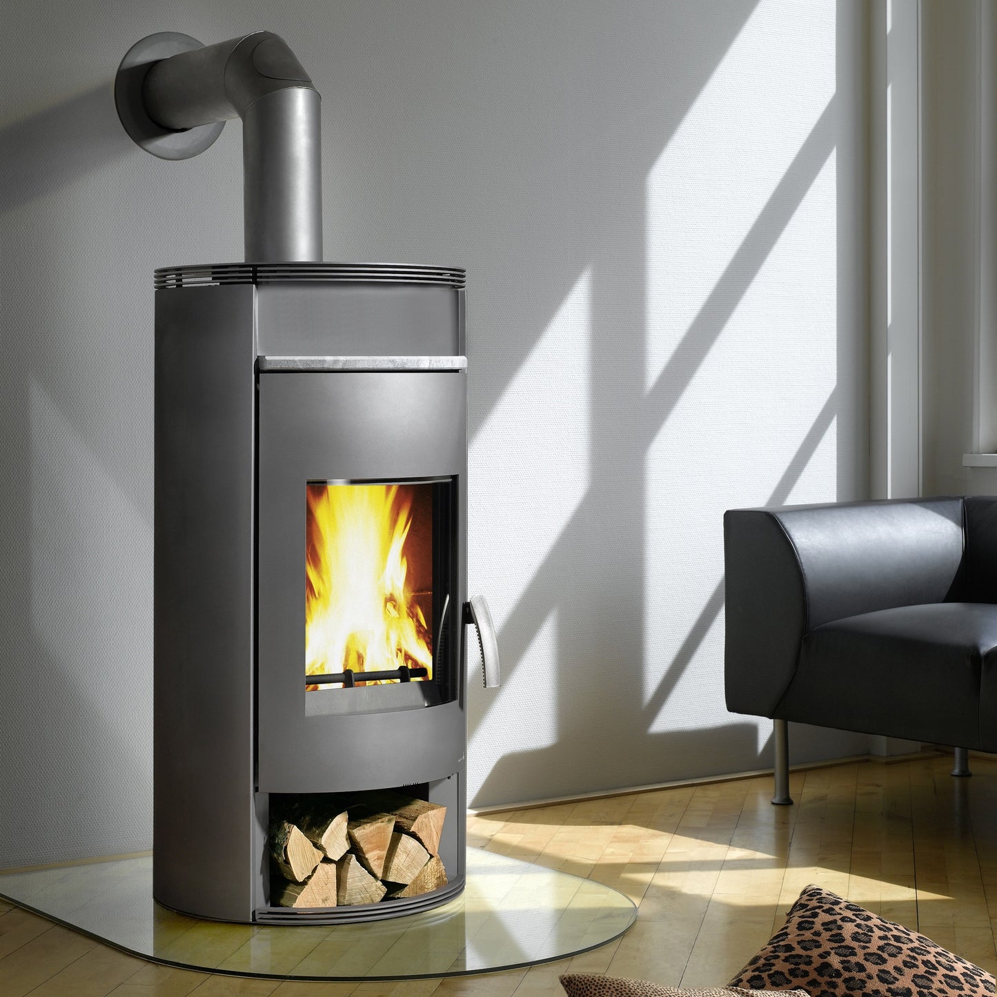 Speicherofen Wamsler Auron | 6/8 kW – Wohnraumbild