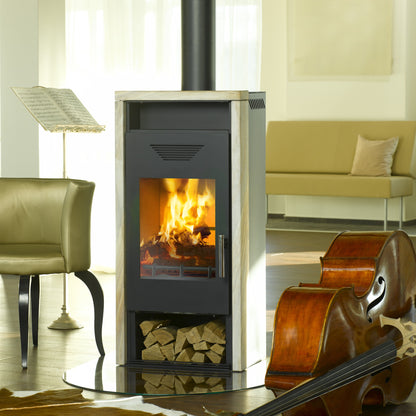 Kaminofen Wamsler Logi Sandstein | 6/8 kW – Wohnraumbild